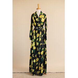 Vintage Latiste dressing robe with yellow tulip print, size small